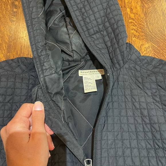 Royal Robbins Quilted Hooded Jacket - Picture 5 of 9